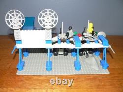 Vintage 1983 LEGO Legoland Space Supply Station Set No. 6930 SEE DETAILS