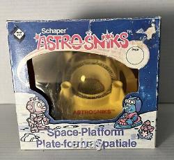 Vintage 1983 Schaper Astrosniks Aliens Space Platform New In Box NIB Clear Dome