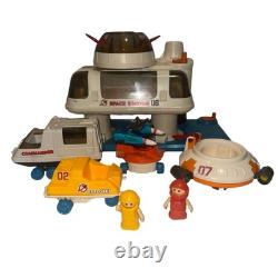 Vintage 1984 Lil Playmates Space Station Play Set Used