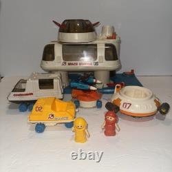 Vintage 1984 Lil Playmates Space Station Play Set Used