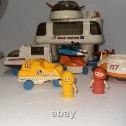 Vintage 1984 Lil Playmates Space Station Play Set Used