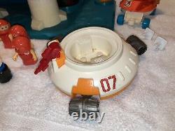 Vintage 1984 Playmates Space Station Vehicles Astronauts Spacemen Toy Lot