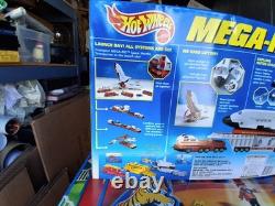 Vintage 1996 Hot Wheels Mega-rig Space Shuttle Transporter 16757 New Sealed Box