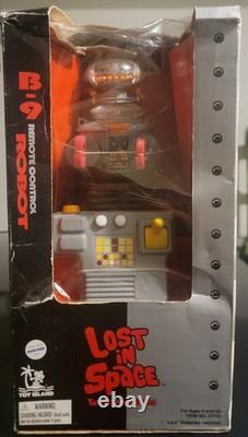 Vintage 1998-Classic Lost in Space- B-9 Remote Control ROBOT-New Sealed Box