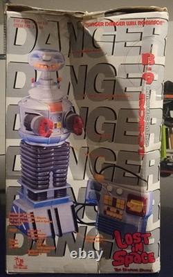 Vintage 1998-Classic Lost in Space- B-9 Remote Control ROBOT-New Sealed Box