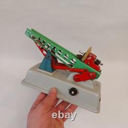 Vintage 62DDR Germany MSB Launch pad Rocket Station Space Launc Battery Tin Toy
