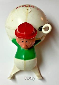 Vintage Antique 1967 Apollo 1 Plastic Wind-Up Space Toy Man-Capsule Wall Walker