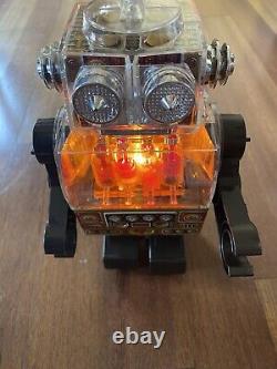 Vintage Battery Operated Piston Robot Made In Japan MIB works SH