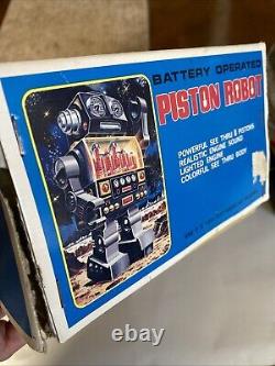 Vintage Battery Operated Piston Robot Made In Japan MIB works SH