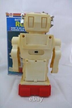 Vintage Battery Operated Space Robot China 80´s