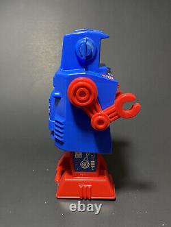 Vintage Captain Astro Space Man Walking Wind Up Robot Mego