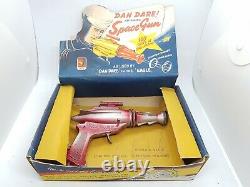 Vintage Eagle Dan Dare Lone Star diecast Cap Firing Space Gun Boxed rare toy
