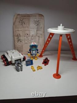Vintage Eldon Billy Blastoff Space Base Set Accessories & Instructions Gen 1
