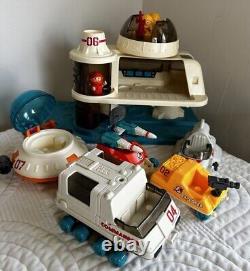 Vintage Fisher Price Space Station Commander 06 Playmates Play World 1984