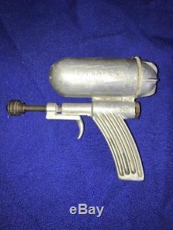 Vintage Hiller Atom Ray Gun Water Pistol 1940s All Metal Collectible