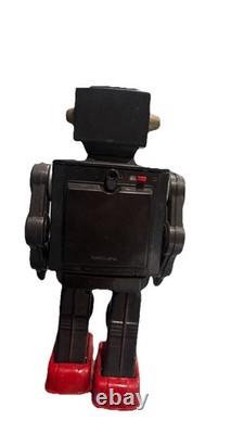 Vintage Horikawa Battery Operated Space Explorer Super Astronaut Tin Robot As Is