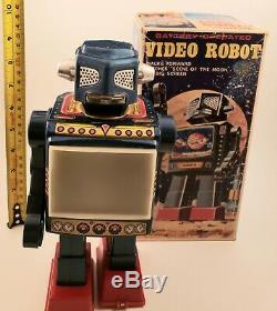 Vintage Horikawa Japan Video Robot Battery Op, Tin Toy Space Scout with Org. Box