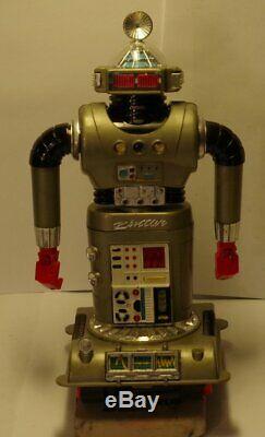 Vintage IDEAL Zeroid Robot Zintar in original plastic case, runs/works 1968