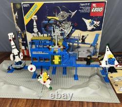 Vintage LEGO 6971 Inter-Galactic Command Base Set Complete with Box, Instructions