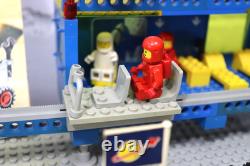 Vintage LEGO Legoland 6970 Beta-1 Command Base Classic Space Set 99% Complete F5