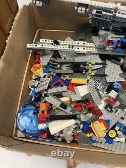 Vintage LEGO Lot Space And More Lot Almost 8 Lbs