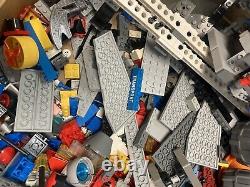 Vintage LEGO Lot Space And More Lot Almost 8 Lbs