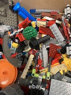 Vintage LEGO Lot Space And More Lot Almost 8 Lbs