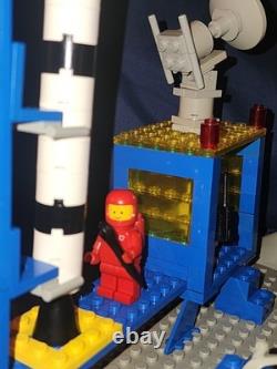 Vintage LEGO Space Alpha-1 Rocket Base (483)