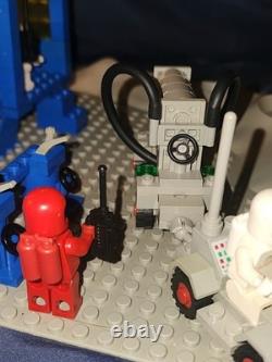Vintage LEGO Space Alpha-1 Rocket Base (483)