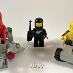 Vintage LEGO Space Set 6951 Robot Command Center Missing 1 Part