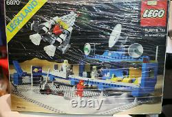 Vintage / LEGO Space System 6970 Command Base Complete withbox & manual toys