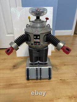 Vintage Lost In Space Classic B-9 Robot Rc 24 Trendmasters 1998