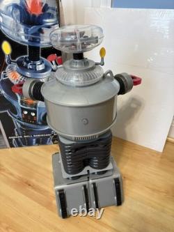 Vintage Lost In Space Classic B-9 Robot Rc 24 Trendmasters 1998