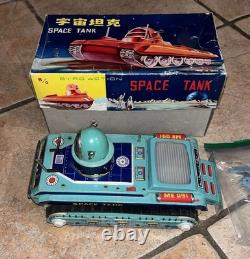 Vintage ME091 GYRO Action Space Tank Tin Battery Toy With Original Box