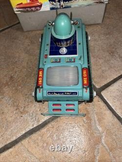 Vintage ME091 GYRO Action Space Tank Tin Battery Toy With Original Box