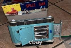 Vintage ME091 GYRO Action Space Tank Tin Battery Toy With Original Box