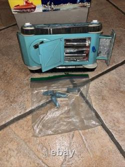 Vintage ME091 GYRO Action Space Tank Tin Battery Toy With Original Box
