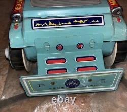 Vintage ME091 GYRO Action Space Tank Tin Battery Toy With Original Box