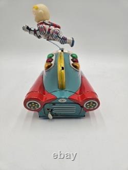 Vintage Masudaya ModernToys Non-Fall Moon Rocket Tin Battery Op Japan