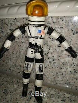 Vintage Mattel 1966 Major Matt Mason Man in Space Figure Bends Astronaut blone