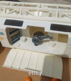 Vintage Mattel Space 1999 Eagle 1 Transporter Near Complete With Box & Figures