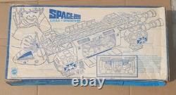 Vintage Mattel Space 1999 Eagle 1 Transporter Near Complete With Box & Figures