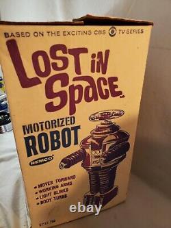 Vintage Near Mint Boxed 1966 Remco Lost In Space Robot NO Reserve