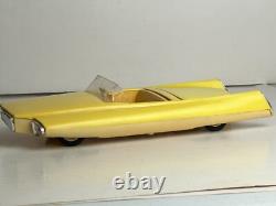Vintage OK Toys Hong Kong Futuristic Space Battery Operated Dreamliner Car