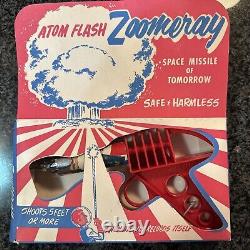 Vintage ORIGINAL ATOM FLASH ZOOMERAY plastic SPACE RAY GUN Mint In Box Package