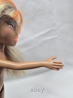 Vintage Original 2005 Bratz Live In Concert Space Angelz Sasha MGA- NUDE