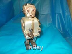 Vintage Original Battery Operated Tin Toy Robot