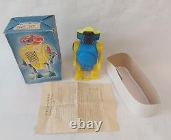 Vintage Rare Bulgarian Robot Battery Plastic Space Toy Works + Box