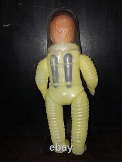 Vintage Rare Lot 1960s Astronanaut Space Men Blow Mold 5 Figure Set