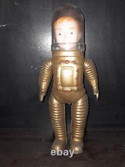 Vintage Rare Lot 1960s Astronanaut Space Men Blow Mold 5 Figure Set